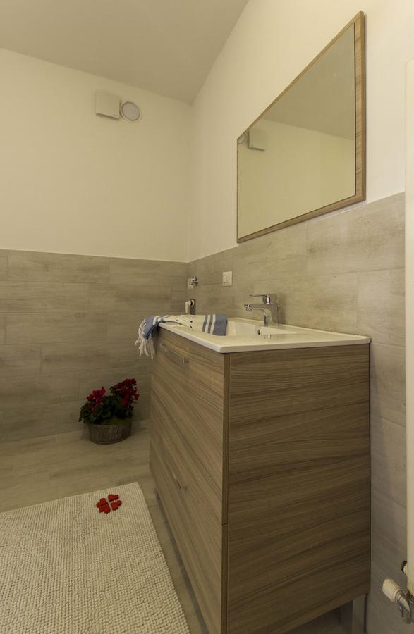 Ferienwohnung Casa Madali' - Nel Borgo Marone Exterior foto